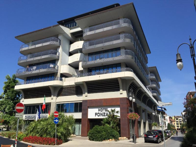 Hotel Fonzari - image 49