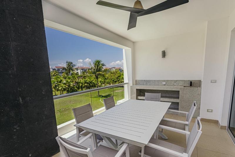 Casa Las Perlas NEW !! At Mareazul condo - image 27