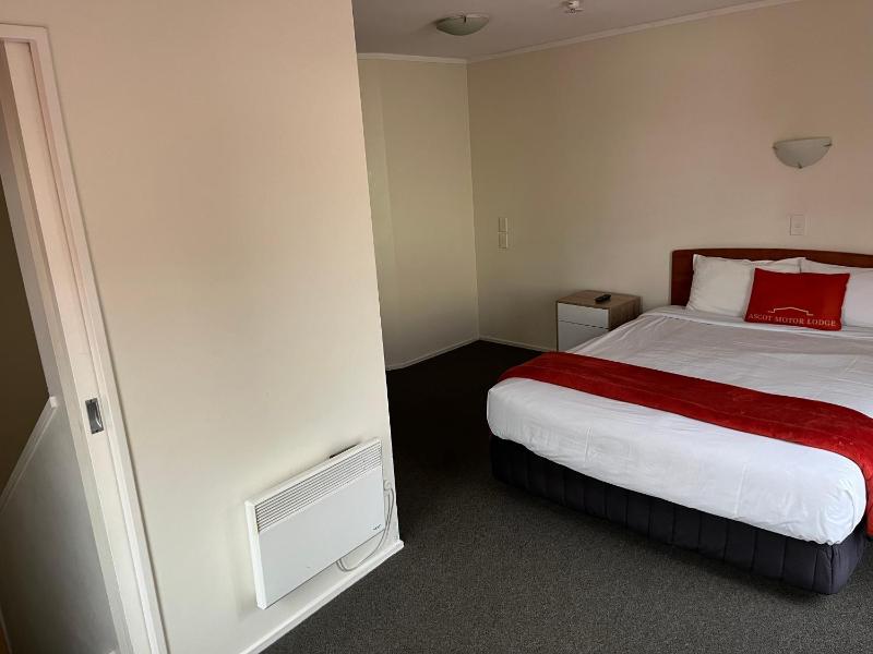 Ascot Motor Lodge - image 41