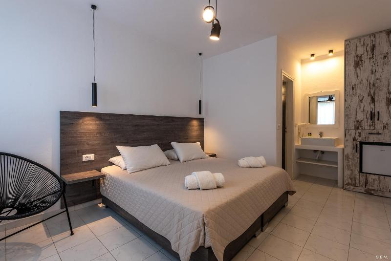 Double Room with Terrace image 1