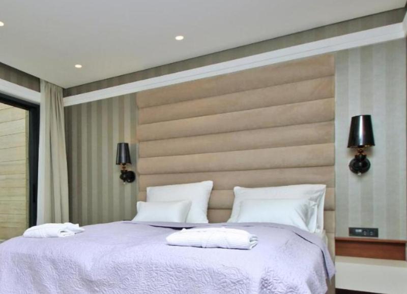 BEACH FRONT VILLA FRAN - DELUXE SUITE with private pool - image 15
