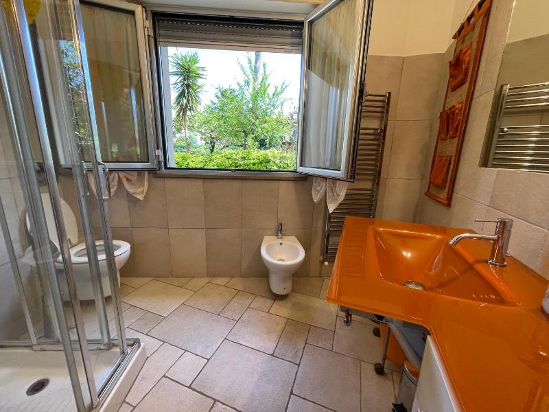 Two-Bedroom Apartment (4 Adults) - Ground Floor image 4