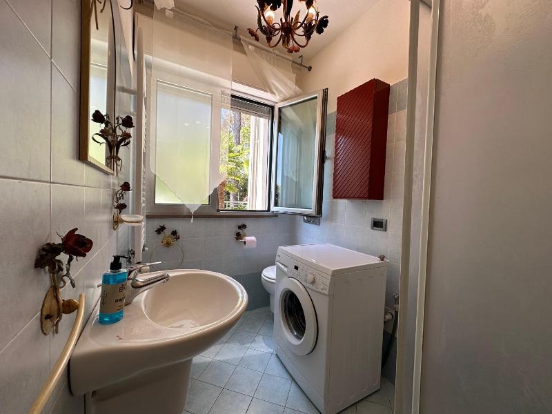Two-Bedroom Apartment (5 Adults) - Ground Floor image 4