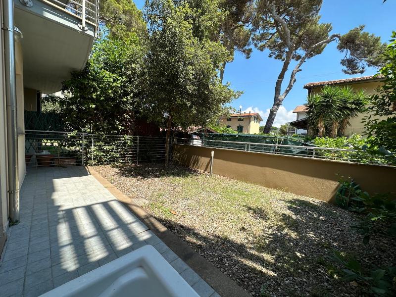 Two-Bedroom Apartment (5 Adults) - Ground Floor image 3