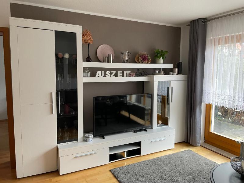 One-Bedroom Apartment image 3