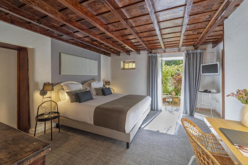 Superior Double or Twin Room with Garden View image 1