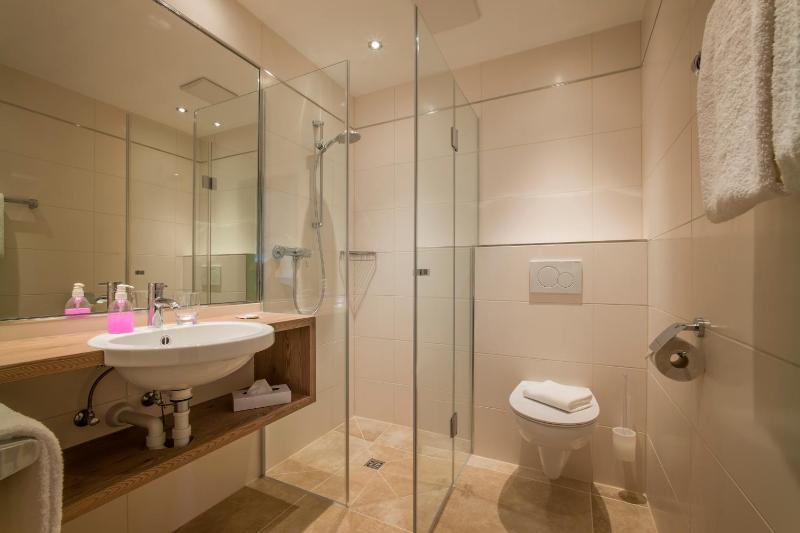 Double Room image 1