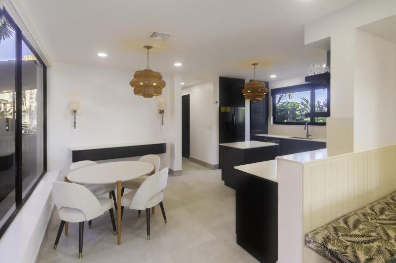 Classy Beachfront Home with Private Pool - Hermosa Palms 110 - image 13