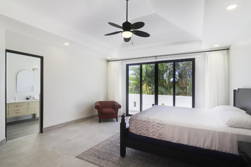 Classy Beachfront Home with Private Pool - Hermosa Palms 110 - image 11