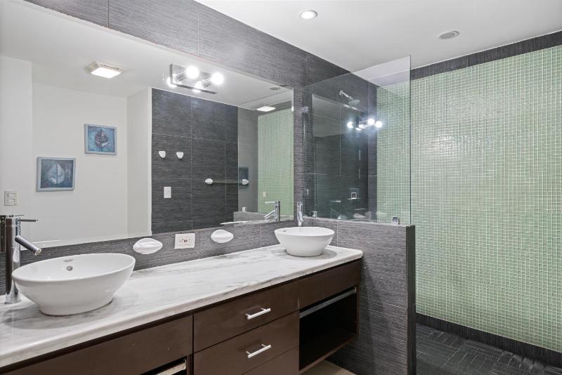 Ocean View Luxury Penthouse at Diamonte del Sol 702N - image 16