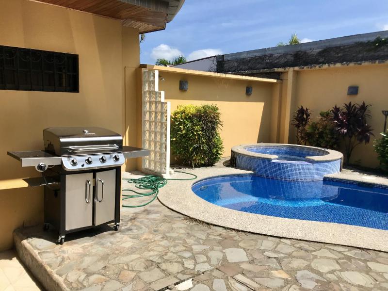 Casa Suenos- Iconic 4BR Home with Private Pool - image 6