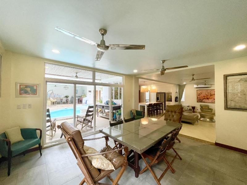Luxury Beachfront Oasis - Hermosa Palms 50 - image 5