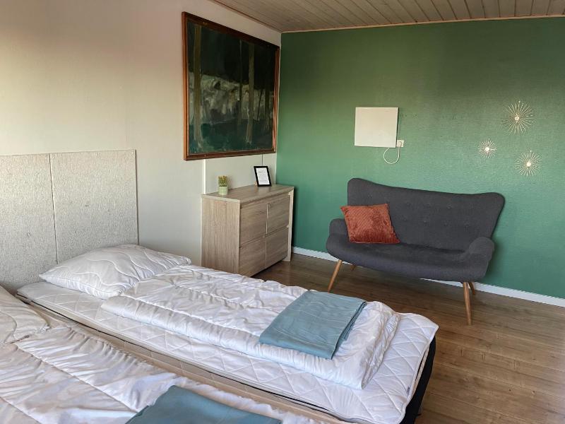 Family Room with Shared Bathroom image 4