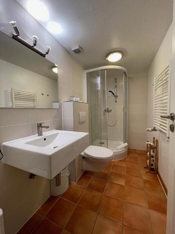 Double Room image 2