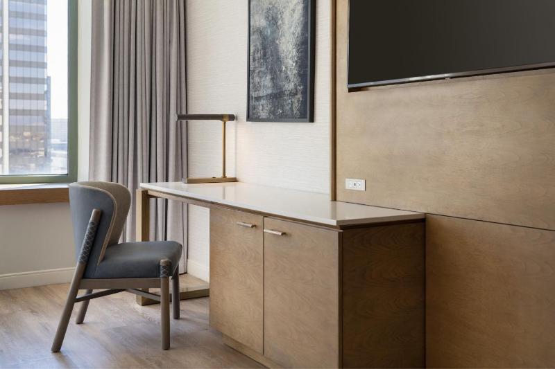 King Room with Patio image 3