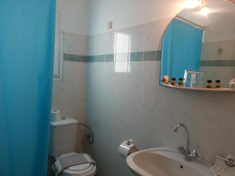 Triple Room with Garden View image 2
