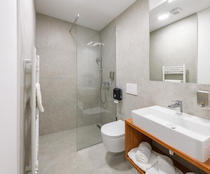 Standard Triple Room image 1
