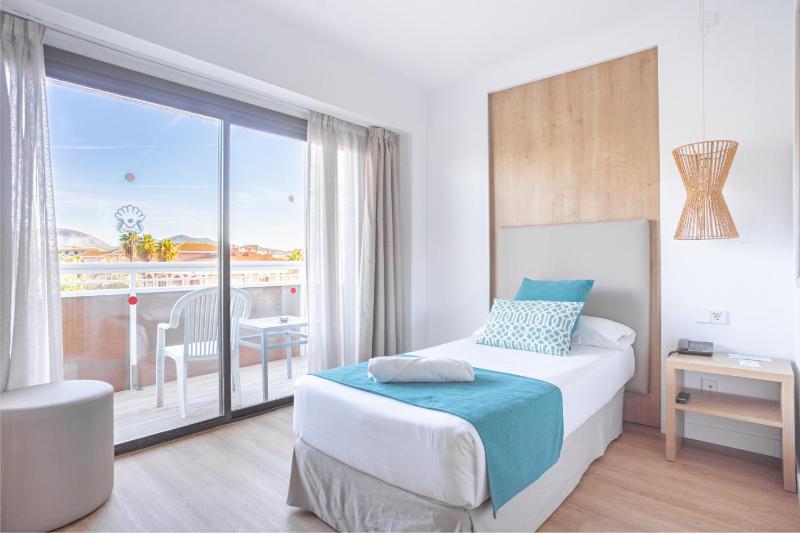 Single Room image 1