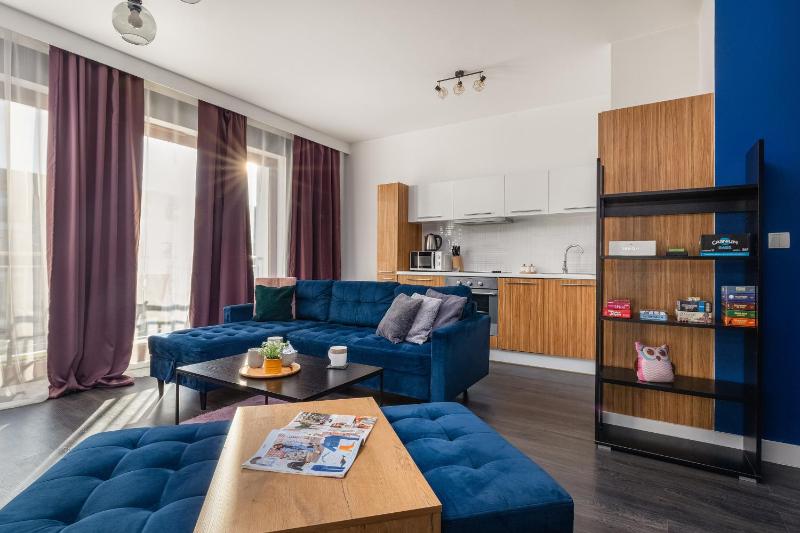 Mysterious Blue Apartment with Two Bedrooms and Balcony in Świnoujście by Noclegi Renters - image 1