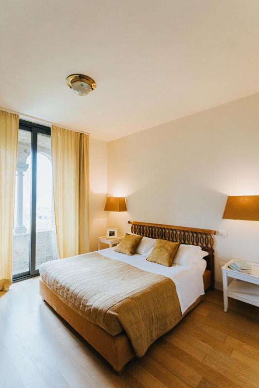 Family Suite - Split Level image 1