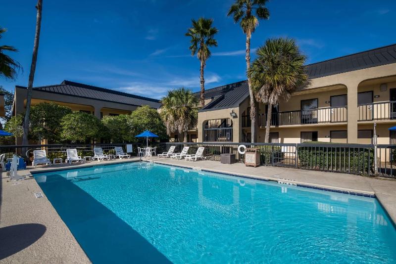 Quality Inn Orange Park Jacksonville - image 27