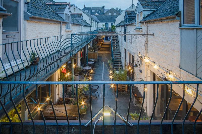Cosy At The Mews - 2 Bedroom Apartment - Tenby - image 38