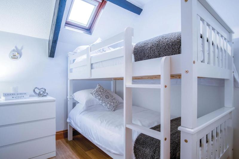 Cosy At The Mews - 2 Bedroom Apartment - Tenby - image 45