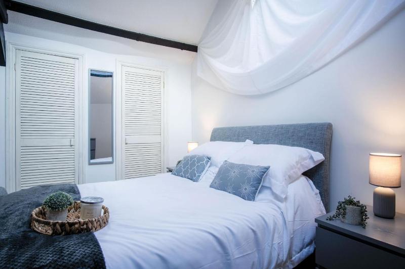 Cosy At The Mews - 2 Bedroom Apartment - Tenby - image 36