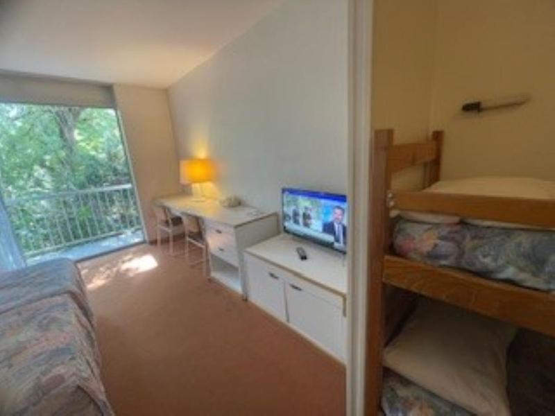 Family Room (2 Adults + 2 Children) image 4