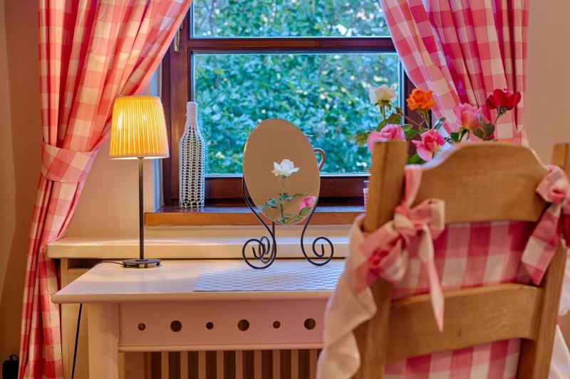 Double Room with Private Bathroom image 3