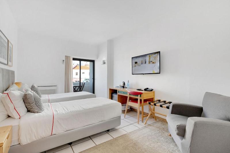 Hotel Carvoeiro Plaza - image 3