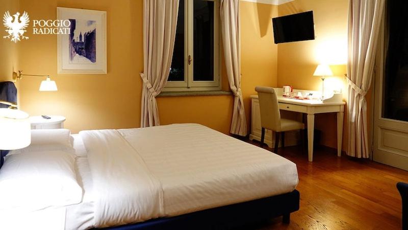 Deluxe Double or Twin Room with Balcony image 2