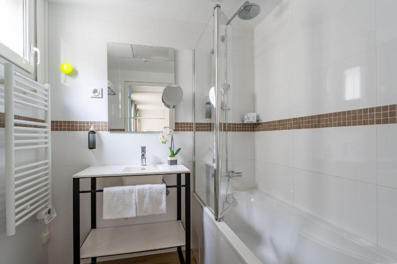 Privilege Double Room image 4