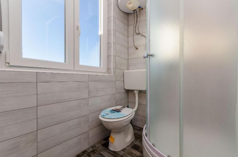 Apartment with Sea View image 2
