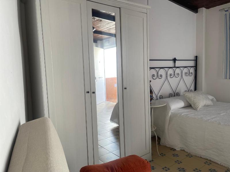 Standard Double Room image 2