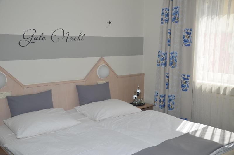 Double Room - Main Building image 2