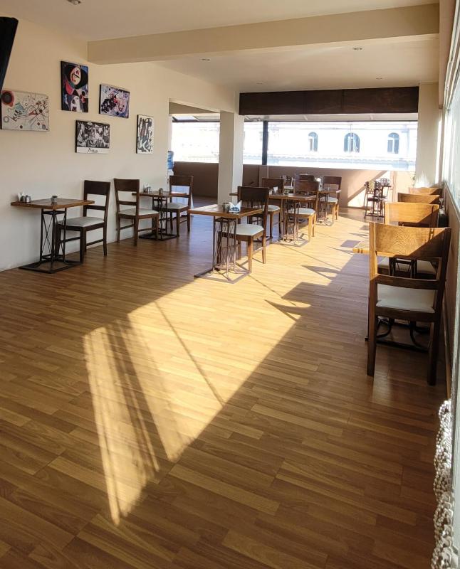 Hotel Madrid - image 6