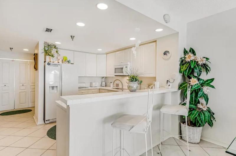Emerald Isle Unit 903 - image 17
