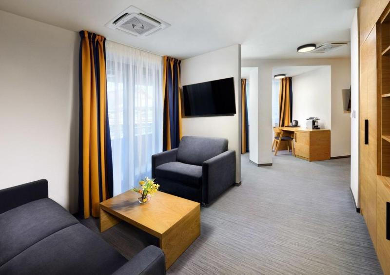 Hotel Galeria Thermal Bešeňová - image 44