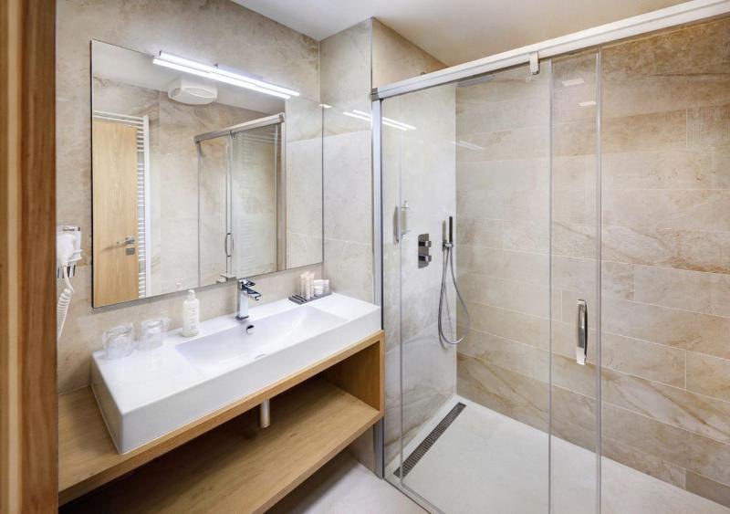 Hotel Galeria Thermal Bešeňová - image 32