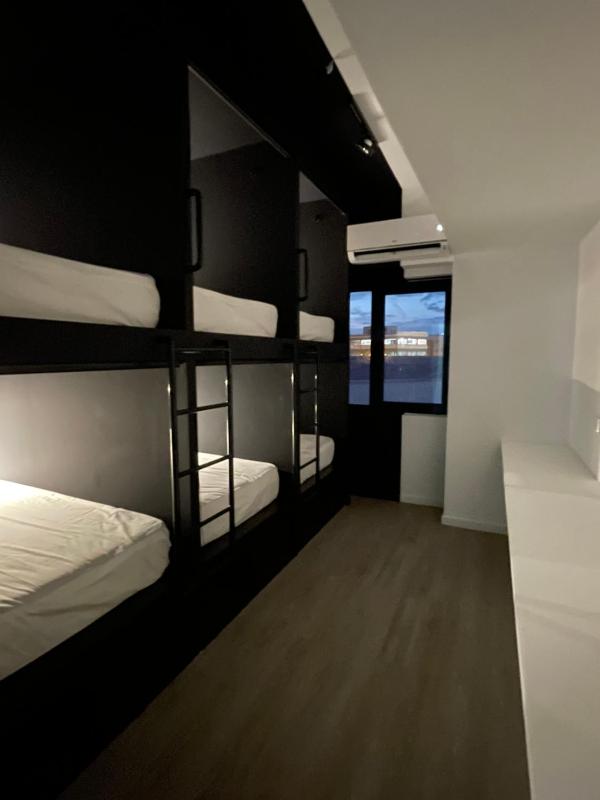 Bed in 6-Bed Mixed Dormitory Room image 1