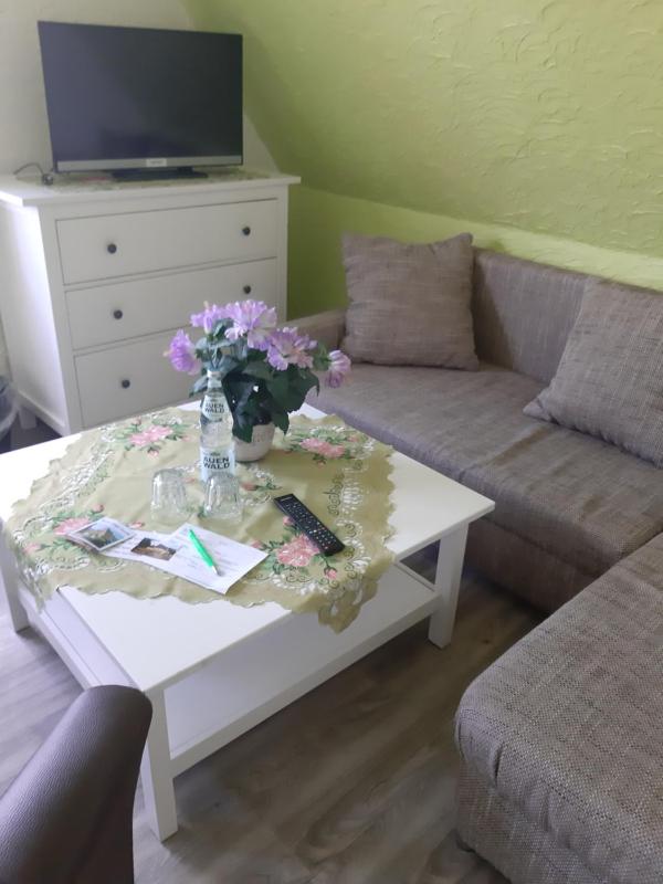 Large Double Room image 3