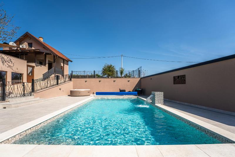 Holiday home Villa Antique Images