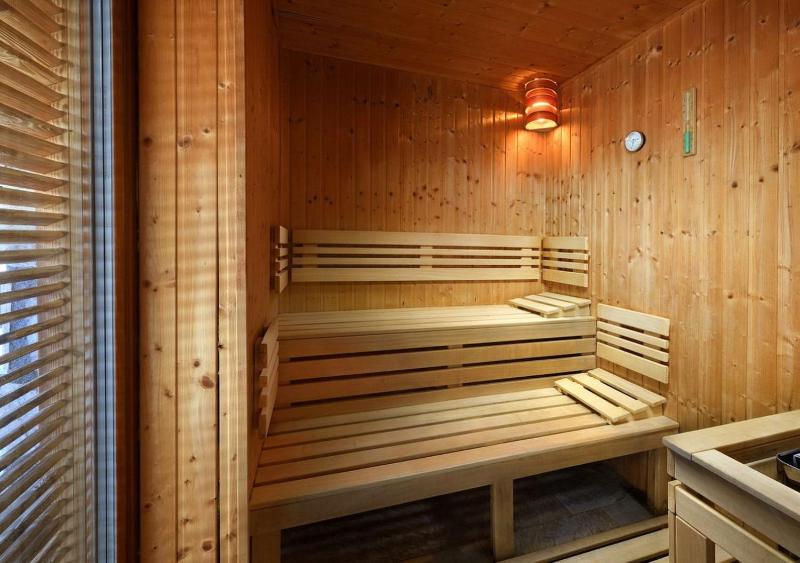 Mountain Chalet with Private Wellness image 1