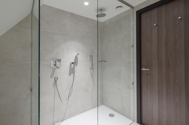 Superior Triple Room image 2