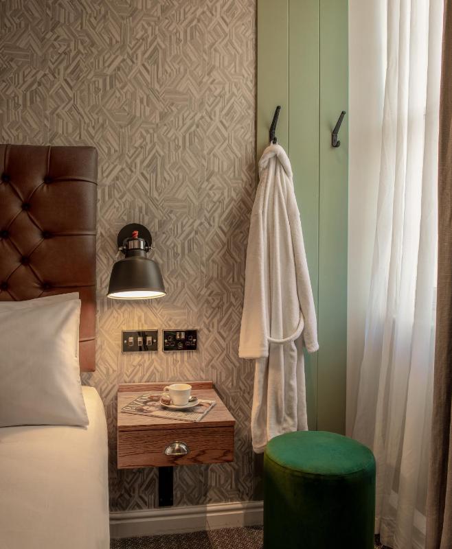 Cosy Double Room image 4