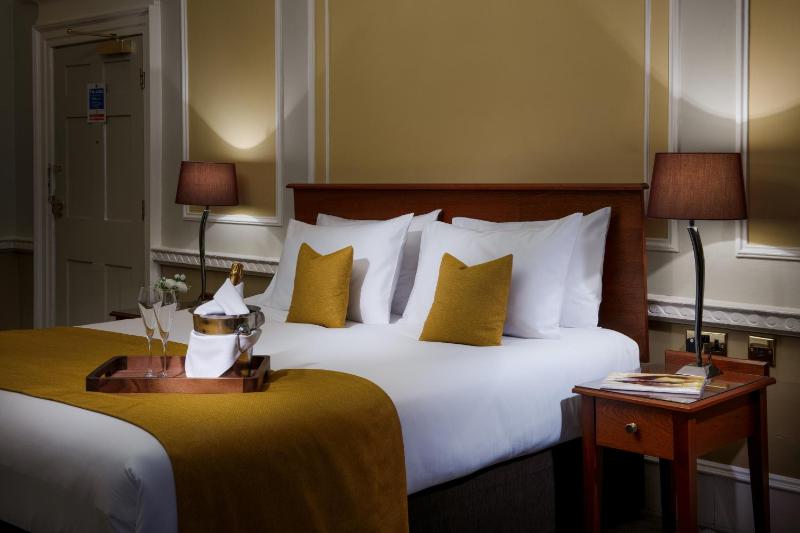 Executive Double Room image 3