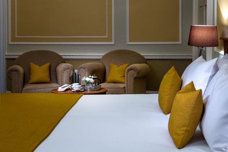 Executive Double Room image 4