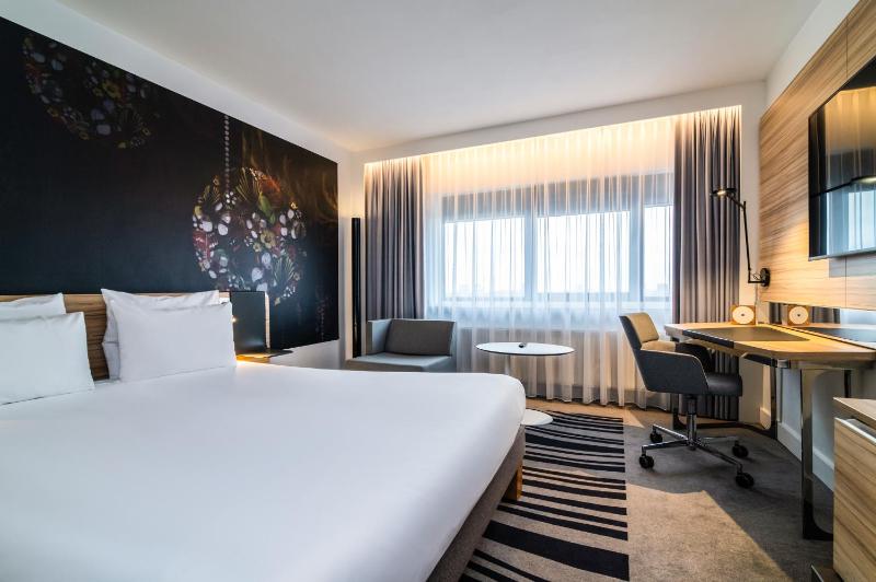 Novotel Amsterdam City - image 7