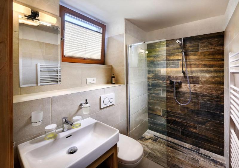 Two-Bedroom Mountain Apartment image 1